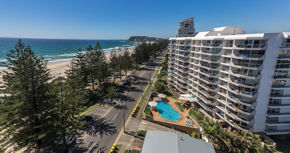 Wyuna Beachfront Holiday Apartments Gold Coast Exterior photo