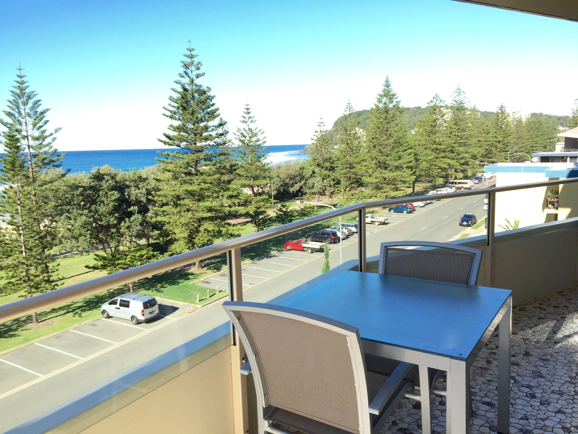 Wyuna Beachfront Holiday Apartments Gold Coast Exterior photo